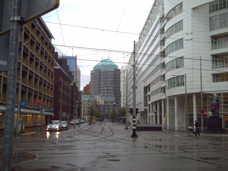 Regnerische Stadtansicht in Den Haag