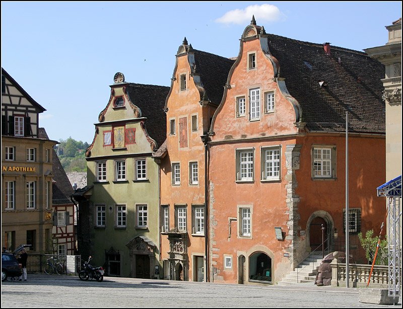 Renaissancehuser am Marktplatz, schrg gegenber der groen Freitreppe. 05.05.2008 (Matthias)