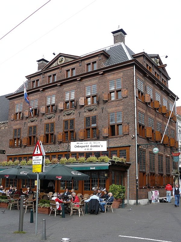 Restaurant  Het Gouden Hoofd  Grote Halstraat am 21-09-2007.