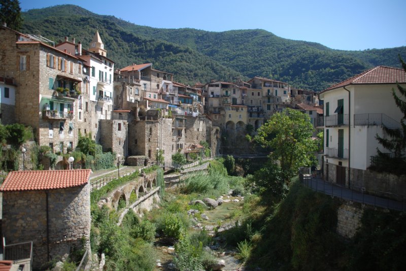 ROCCHETTA NERVINA (Provincia di Imperia), 08.09.2008, Blick auf das Flussbett des Torrente Barbaira