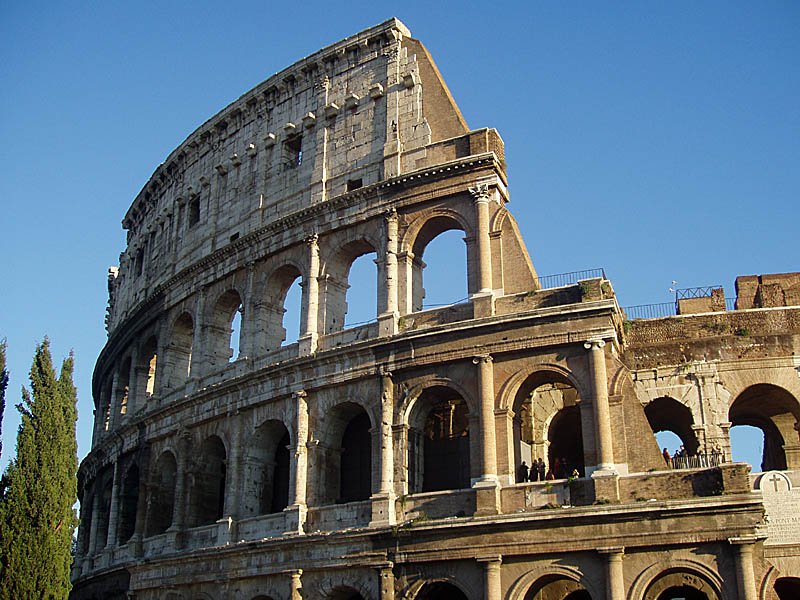 Rom, Kollosseum. Grsstes Amphitheater im antiken Rom, 72 - 80 n. Chr. Aussenufnahme vom 30. Nov. 2003