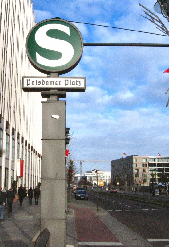 S-Bahn-Eingang am Potsdamer Platz, 2007