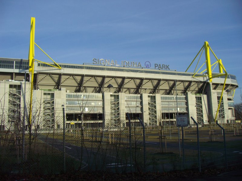 SignalIdunaPark in Dortmund Staedtefotos.de