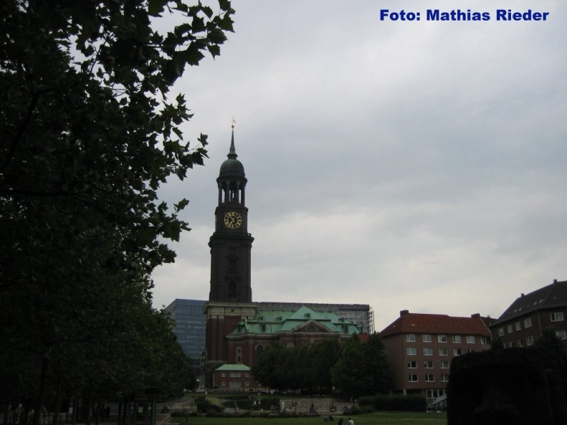 St. Michaels Kirche in Hamburg am 06.08.08 (Von dieser Plattform hat man sicht ber die ganze Stadt Hamburg)