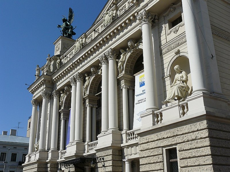 Stirnseite Opernhaus. 17-09-2007