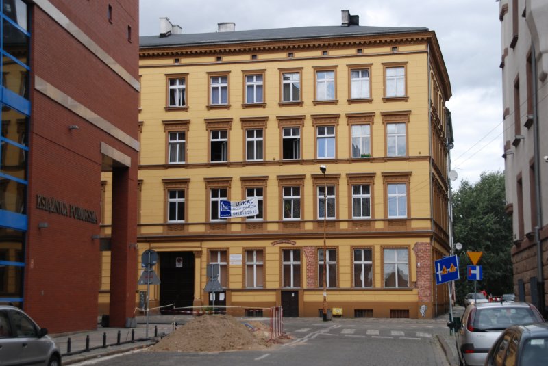 SZCZECIN, 26.07.2009, Blick von der Strae Rybacka auf ein Haus in der Strae Podgrna