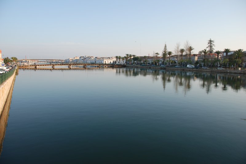 TAVIRA (Concelho de Tavira), 21.01.2007, Blick von der alten rmischen Brcke ber den Rio Gilo 