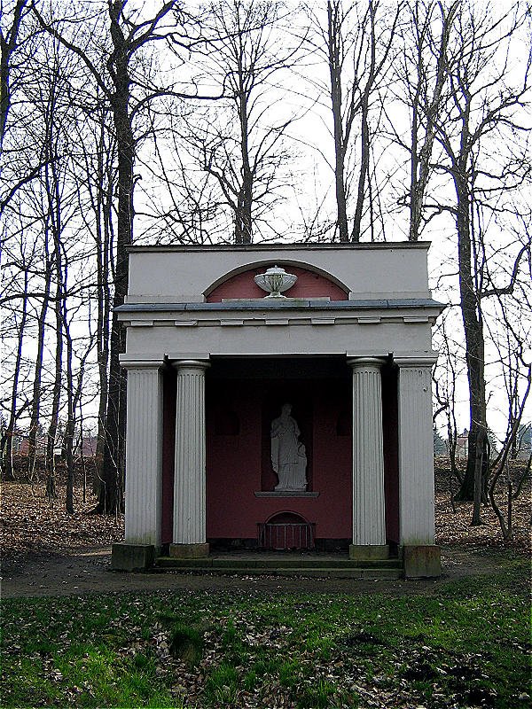 Tempel der Hygieia im Schlopark Machern, 20.02.08