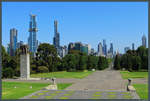 Blick vom Shrine of Remembrance auf die Downtown von Melbourne.