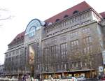 Berlin, Kaufhaus des Westens (KaDeWe) am Wittenbergplatz, Deutschlands bekanntestes Warenhaus, 27.3.1907 erffnet, 1943 zerstrt, nach Wiederherstallung am 3.7.1950 erneut eingeweiht, Blick von der