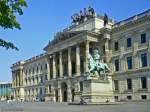 Die Westfassade der im Jahr 2007 fertig gestellten Schloss-Arkaden in Braunschweig ist dem zweiten Braunschweiger Schloss, das unter der Leitung von Carl Theodor Ottmer im Jahr 1841 fertig gestellt