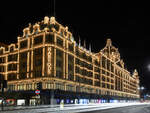 Das bekannteste Warenhaus in London Harrods wurde in den Jahren zwischen 1894 und 1903 im Stil des Eklektizismus (neu) gebaut.