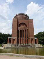 Hamburg am 12.7.2021:Planetarium (ehemaliger Wasserturm) im Stadtpark /
