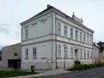 Volksschulgeb�ude datiert 1893, sowie neuerer Zubau in der Gemeinde Kollnbrunn; 260517