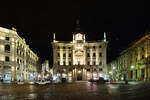 Der Palazzo delle Assicurazioni Generali wurde von 1897 bis 1901 im eklektischen Stil erbaut.