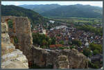 Blick von der Burgruine Staufen auf die gleichnamige Stadt im Breisgau.