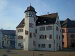 Emmendingen, das Markgrafenschlo, ein Renaissancebau mit achteckigem Treppenturm, 2007 umfassend renoviert, beherbergt das Stadtmuseum und ein Fotomuseum, April 2011