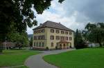 Albstadt-Lautlingen, das Schlo Stauffenberg, die Einganngsseite, erbaut 1842-46, 2004-05 umfassend saniert, beherbergt heute ein Museum fr historische Musikinstrumente und die