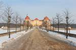 Der Weg zum Schloss Moritzburg.