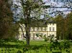 Krauchenwies in Oberschwaben, das Sommerschlo der Frsten von Hohenzollern, 1828-32 erbaut, bis heute von der Frstenfamilie genutzt, April 2014