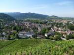 Staufen, Blick von der Burgruine auf die Altstadt und die Schwarzwaldberge, Juni 2014