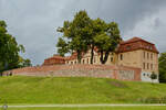 Blick auf das um 1740 erbaute Schloss in Stavenhagen.