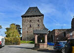 Nideggen Burg - alter Brunnen, Wohn- und Wehrturm, jetzt Burgmuseum - 29.10.2021