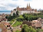 Neuchtel, Schloss und Kollegiatkirche, vom Zug aus gesehen - 05.06.2016