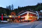 Landgasthof Lilie in Triberg bei Dmmerung - 03.09.2011