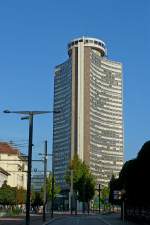 Mlhausen (Mulhouse), der 112m hohe Europaturm im Stadtzentrum, Sept.2012