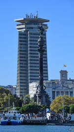Das 1888 errichtete Kolumbus-Denkmal ist eine 60m hohe Sule mit Bronzestatue.