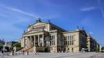 Das klassizistische Konzerthaus (früher: Schauspielhaus) am Gendarmenmarkt in Berlin wurde 1821 eröffnet, der Architekt war Karl Friedrich Schinkel.