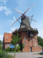 Jork-Borstel im Alten Land: Galerie-Holländer-Windmühle  Aurora  (Juli 2014)
