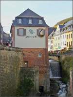 Sehenswert in der Oberstadt von Saarburg ist das imposante Schauspiel des 18 m in die Tiefe strzenden, grten innerstdtischen Wasserfalls in Europa.