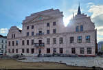Klassizistisches Rathaus von G�strow, erbaut 1798.