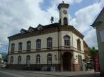 Mllheim im Markgrflerland,  das alte Rathaus, errichtet 1867 mit Renaissance- und Sptgotikstilelementen,  Juni 2010