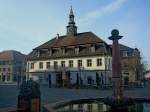 Emmendingen, das alte Rathaus am Marktplatz, 1729 von den Stadtbaumeistern Ott und Schchlin erbaut, beherbergt das Deutsche Tagebucharchiv, April 2011