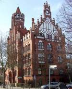 Rathaus Schmargendorf: Diese im Stil der  mrkischen Backsteingotik gebaute Haus wurde fr die damals noch selbstaendige Stadt Schmargendorf (heute zu Charlottenburg-Berlin gehrig) von Otto Kerwin