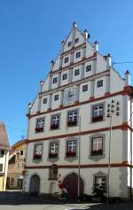 Munderkingen, das Rathaus der oberschwbischen Kleinstadt wurde 1563 erbaut, der Ort ist bereits 792 erstmals urkundlich erwhnt worden, Aug.2012