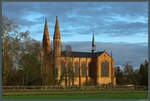 Die Schlosskirche Letzlingen entstand 1857 - 1861 im historistischen Stil unmittelbar neben dem Jagdschloss der Hohenzollern.