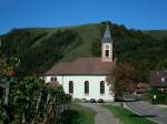 Vogtsburg im Kaiserstuhl,   die Kirche St.Romanus wurde 1835-36 im Weinbrennerstil von seinem Schler Hans Vo erbaut,   Sept.2010