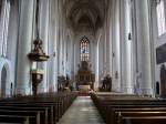 Ingolstadt, der Innenraum des Liebfrauenmnsters, sptgotische Hallenkirche von 1425-1525, April 2006 