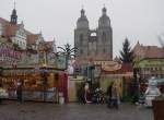 Stadtkirche und Weihnachtsmarkt in Wittenberg am 17.12.2008