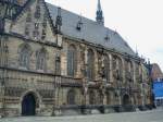 Zwickau, die Sdseite des Doms St.Marien mit dem Hochtzeitstor(links) und der Figurengruppe der  Trichten Jungfrauen , 1453-63 erfolgte der Umbau der ehemaligen romanischen Saalkirche zur