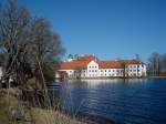 Kloster Seeon, das Benediktinerkloster wurde 994 gegrndet, heute Kultur-und Bildungszentrum, April 2005  