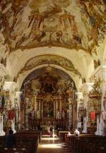 Klosterkirche auf der Insel Frauenchiemsee, der prachtvolle Innenraum, April 2005