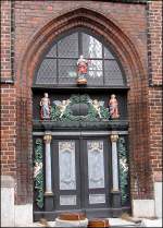 Noch Baustelle - Portal zur Basilika St.