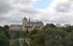 Die Mnsterkirche und die ehemalige Abtei in Mnchengladbach.