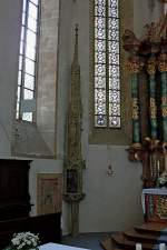 Stetten, die ehemalige Klosterkirche, das 9m hohe, kostbare Sakramentshuschen ist ein Kunstwerk der Sptgotik Ende des 15.Jahrhunderts, Juli 2011