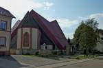 Bleibach im Elztal/Schwarzwald, die St.Georgskirche, der Chor der alten Kirche von 1514 wurde 1975-77 in den Kirchenneubau integriert, insgesamt sind fnf Bauepochen in diesem Bauwerk vereint,